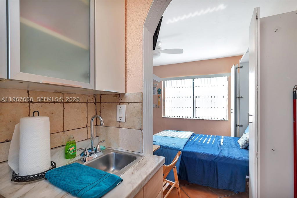 Real estate property located at 322 Harding St B202, Broward, Beach Terrace Resort Cond, Hollywood, FL