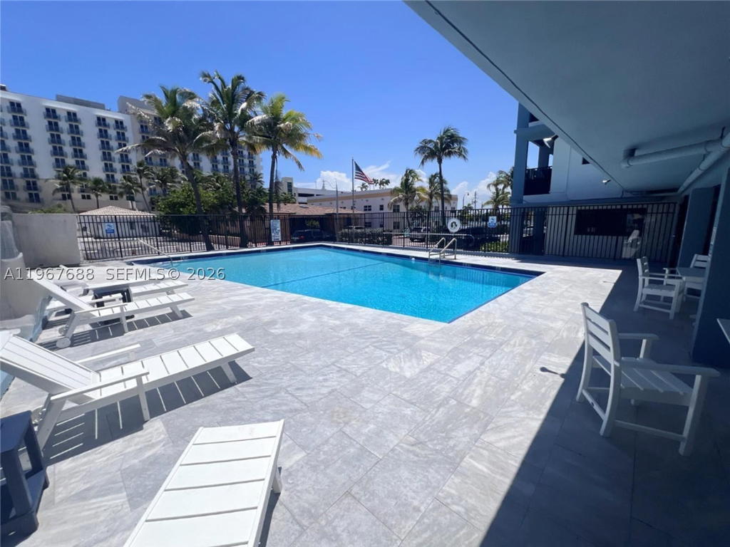 Real estate property located at 322 Harding St B202, Broward, Beach Terrace Resort Cond, Hollywood, FL