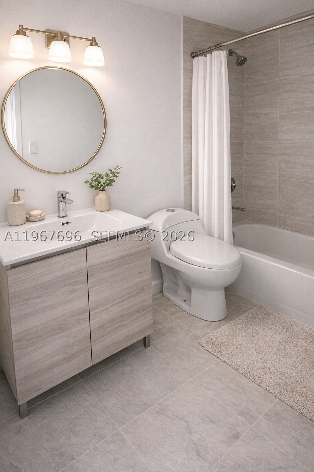 Real estate property located at 915 199th St #206-15, Miami-dade, Carmel At California Cl C, Miami, FL