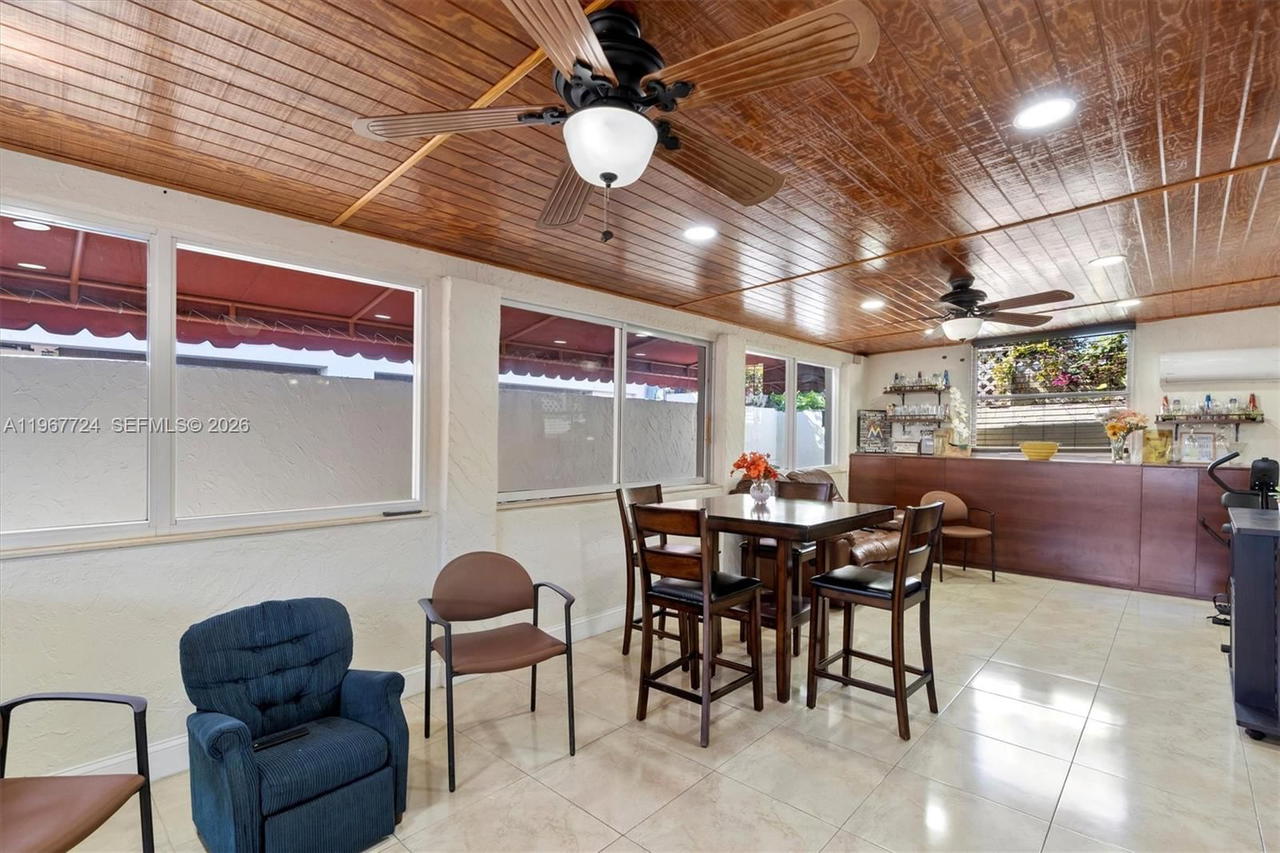 Real estate property located at 9326 121st St #115, Miami-dade, Los Palacios I Condo, Hialeah Gardens, FL