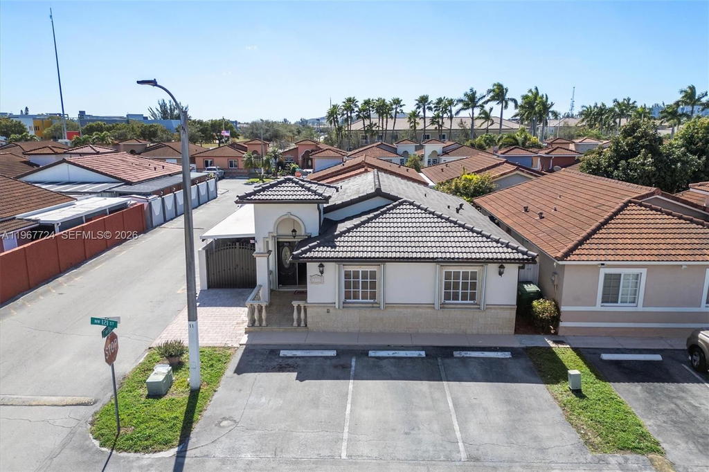 Real estate property located at 9326 121st St #115, Miami-dade, Los Palacios I Condo, Hialeah Gardens, FL