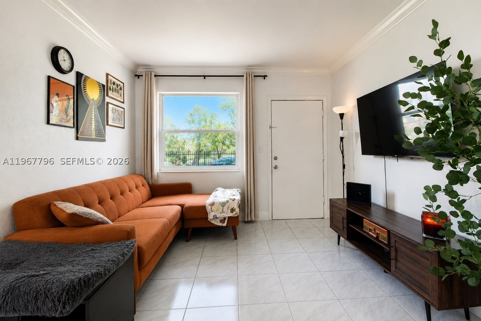 Real estate property located at 3901 78th Ct #1-116, Miami-dade, Tropical Manor Condo, Miami, FL