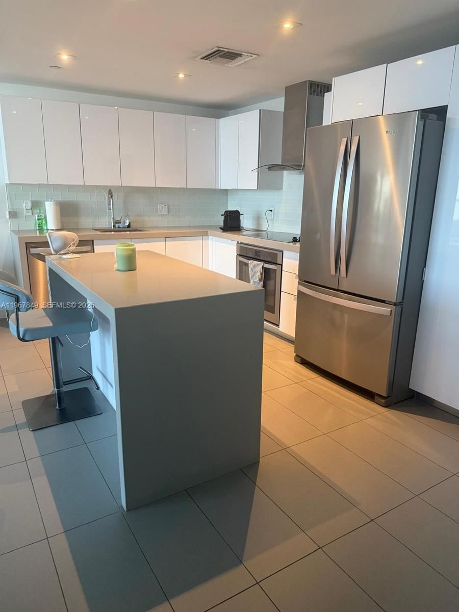 Real estate property located at 1600 1st Ave #3319, Miami-dade, Canvas Condo, Miami, FL