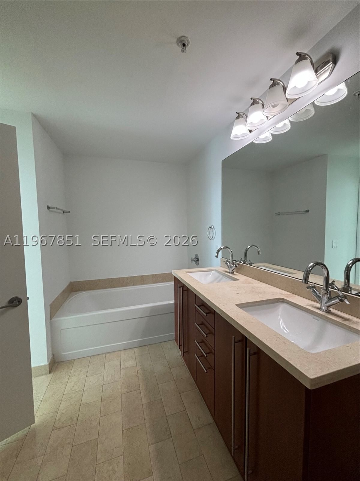Real estate property located at 79 12th St #2703-S, Miami-dade, The Axis On Brickell Conda, Miami, FL