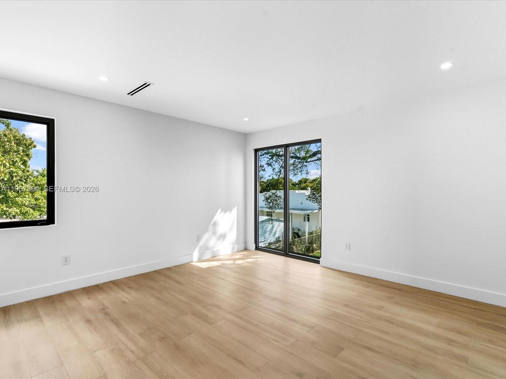 Real estate property located at 2606 19th St, Miami-dade, Shenandoah, Miami, FL