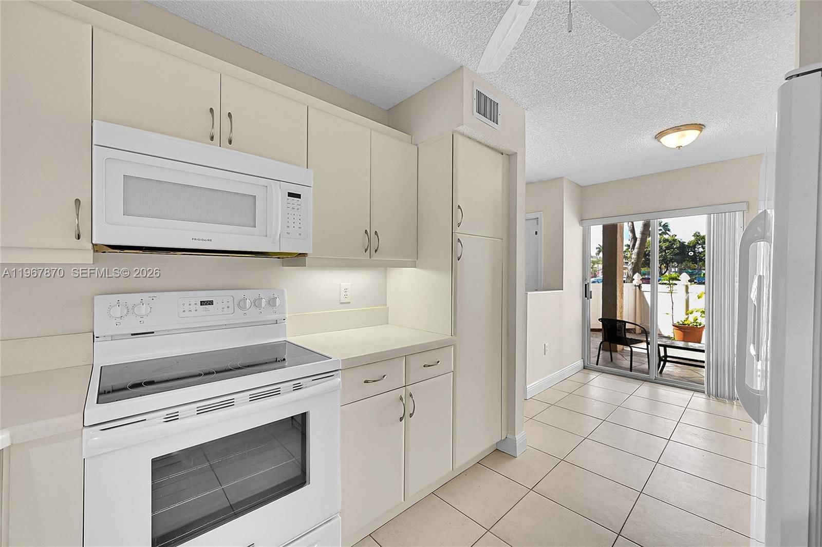 Real estate property located at 9575 Weldon Cir C113, Broward, Weldon Condominium, Tamarac, FL