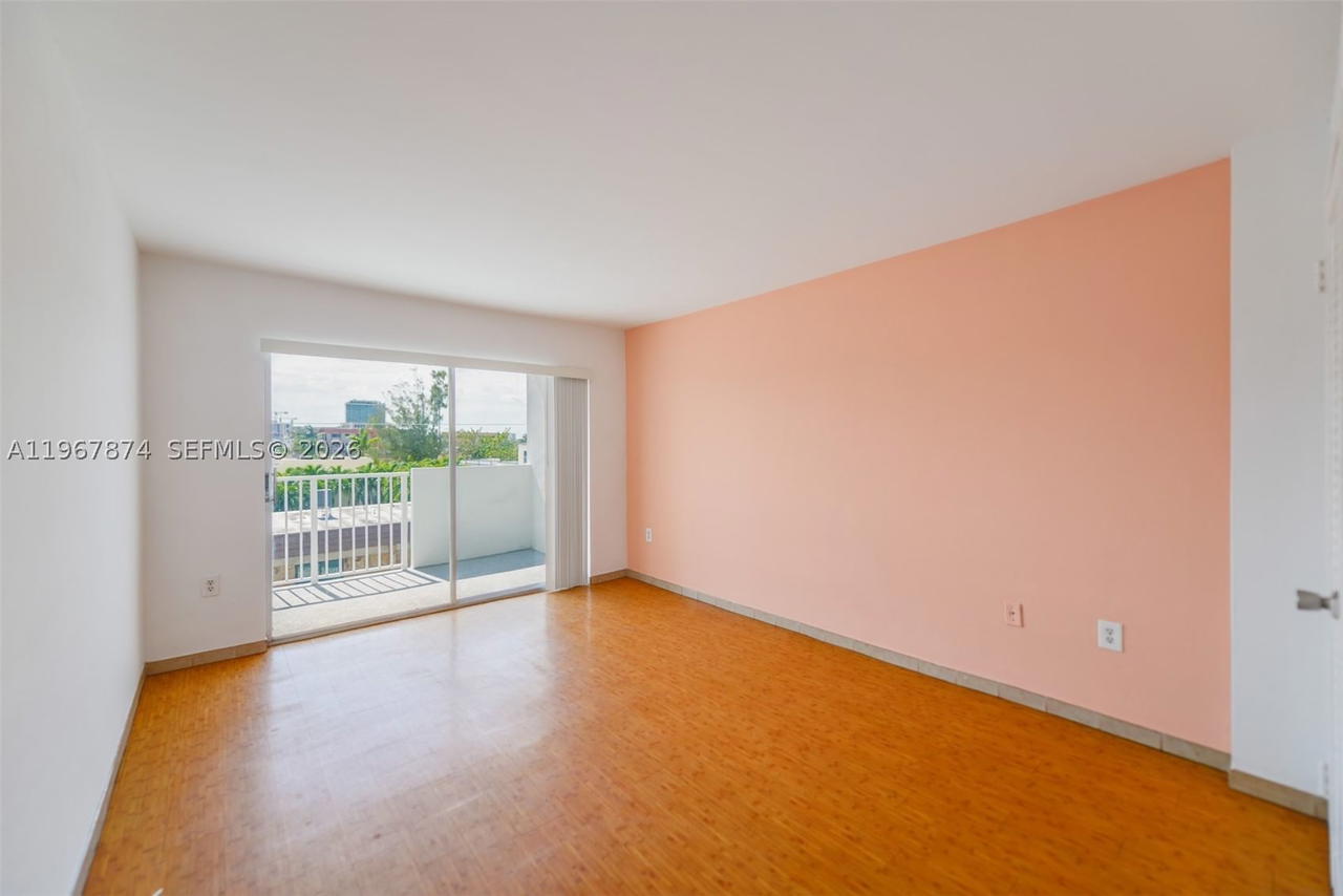 Real estate property located at 8000 Harding Ave #4B, Miami-dade, 8000 Condo, Miami Beach, FL