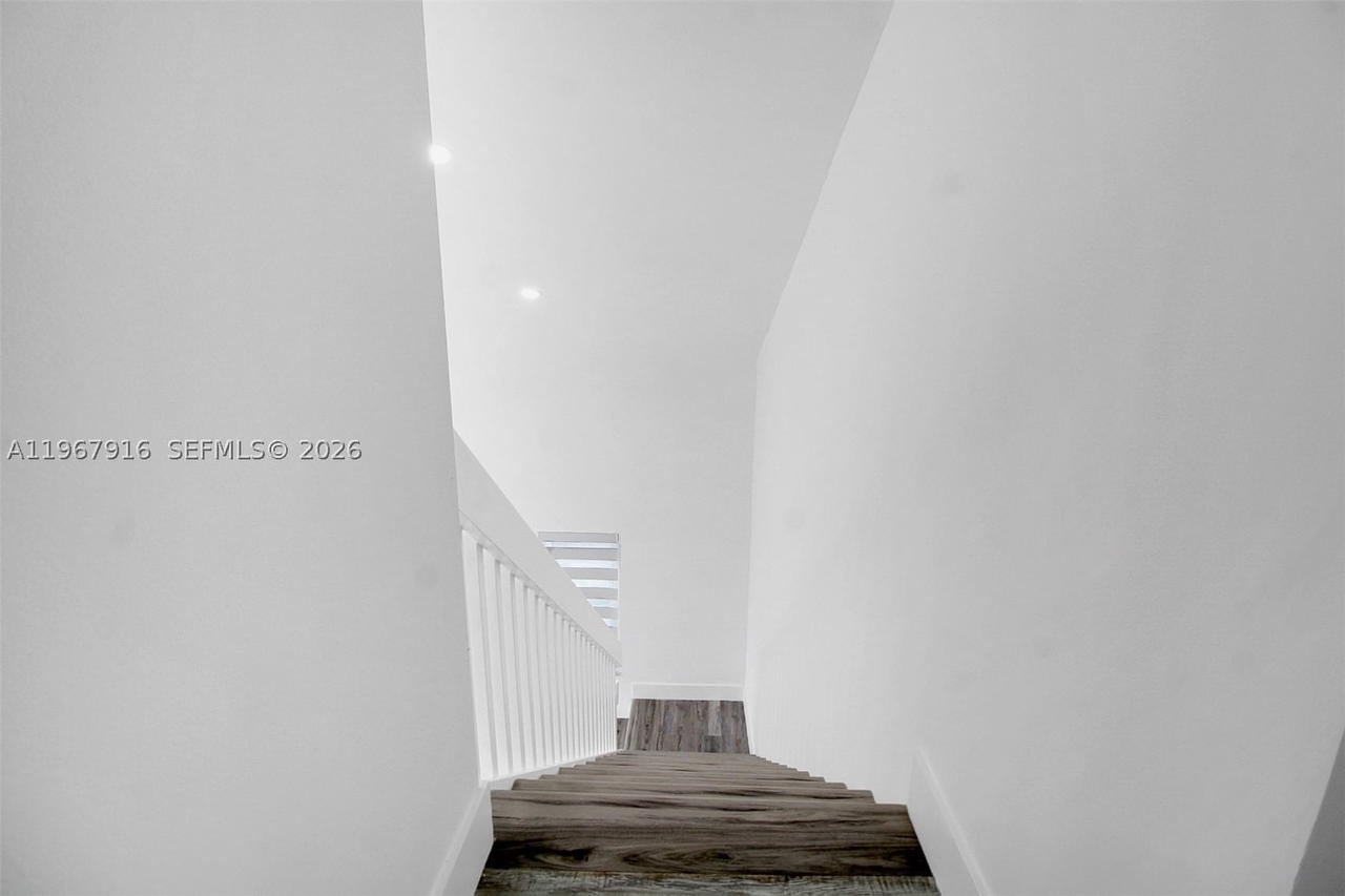 Real estate property located at 7893 9th Ter, Miami-dade, Amend Plat Of F R F Sub, Miami, FL