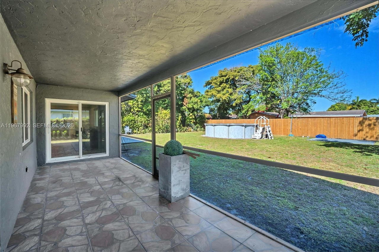 Real estate property located at 4401 14th St, Broward, Flair Subdivision No 4, Lauderhill, FL