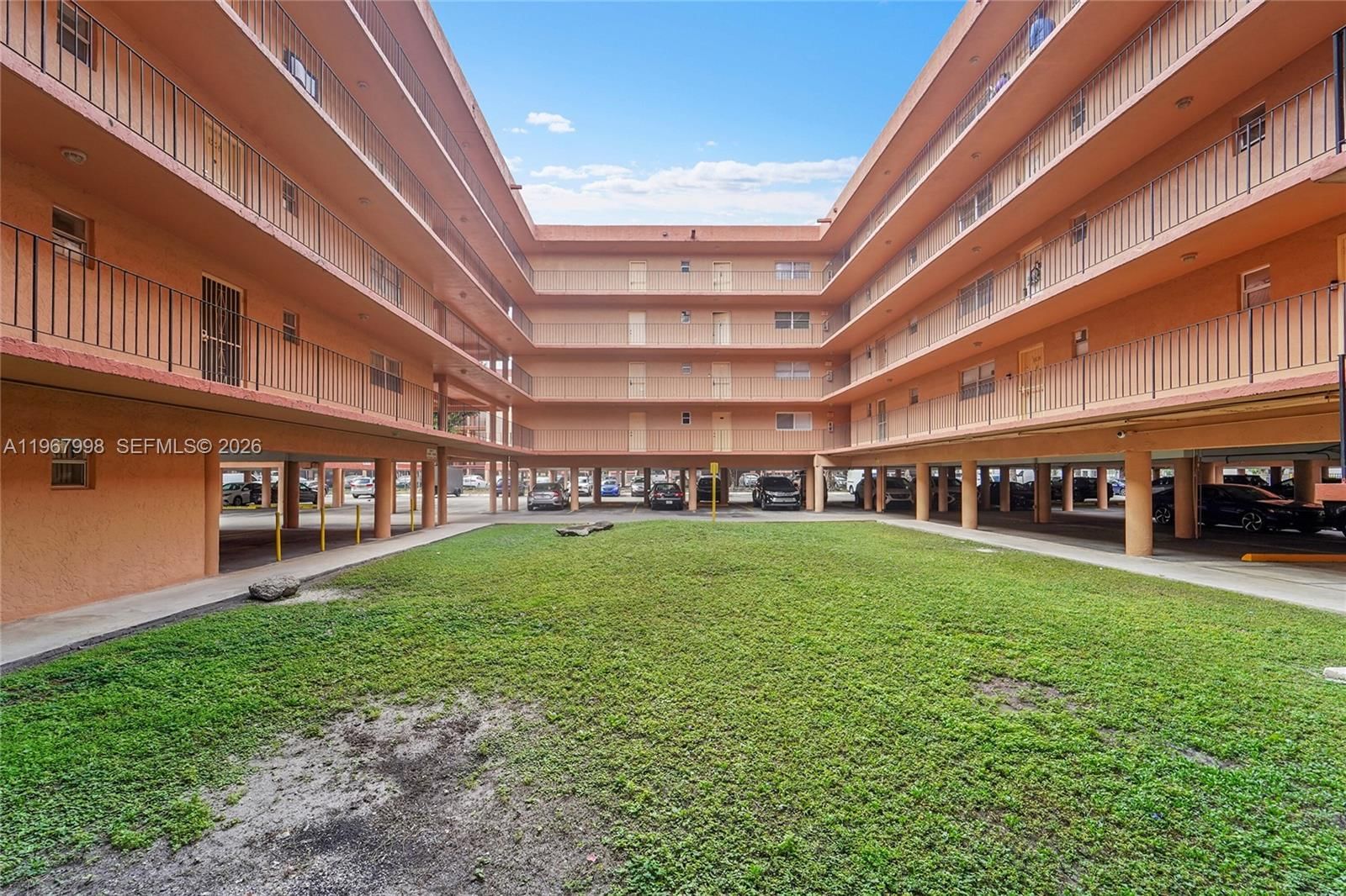 Real estate property located at 1890 56th St #1411, Miami-dade, Palm-east Gardens Condo, Hialeah, FL