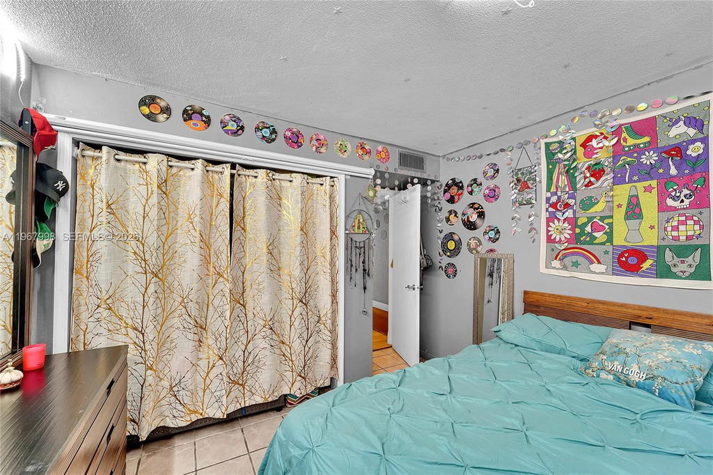 Real estate property located at 1890 56th St #1411, Miami-dade, Palm-east Gardens Condo, Hialeah, FL