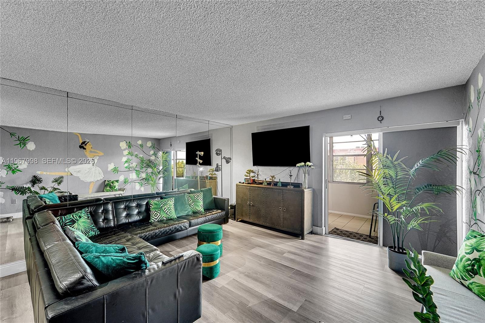 Real estate property located at 1890 56th St #1411, Miami-dade, Palm-east Gardens Condo, Hialeah, FL