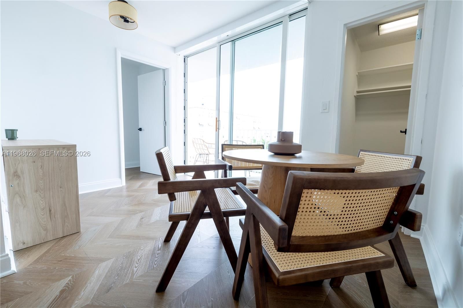 Real estate property located at 1255 Collins Ave #604, Miami-dade, Islander Condo Apts, Miami Beach, FL