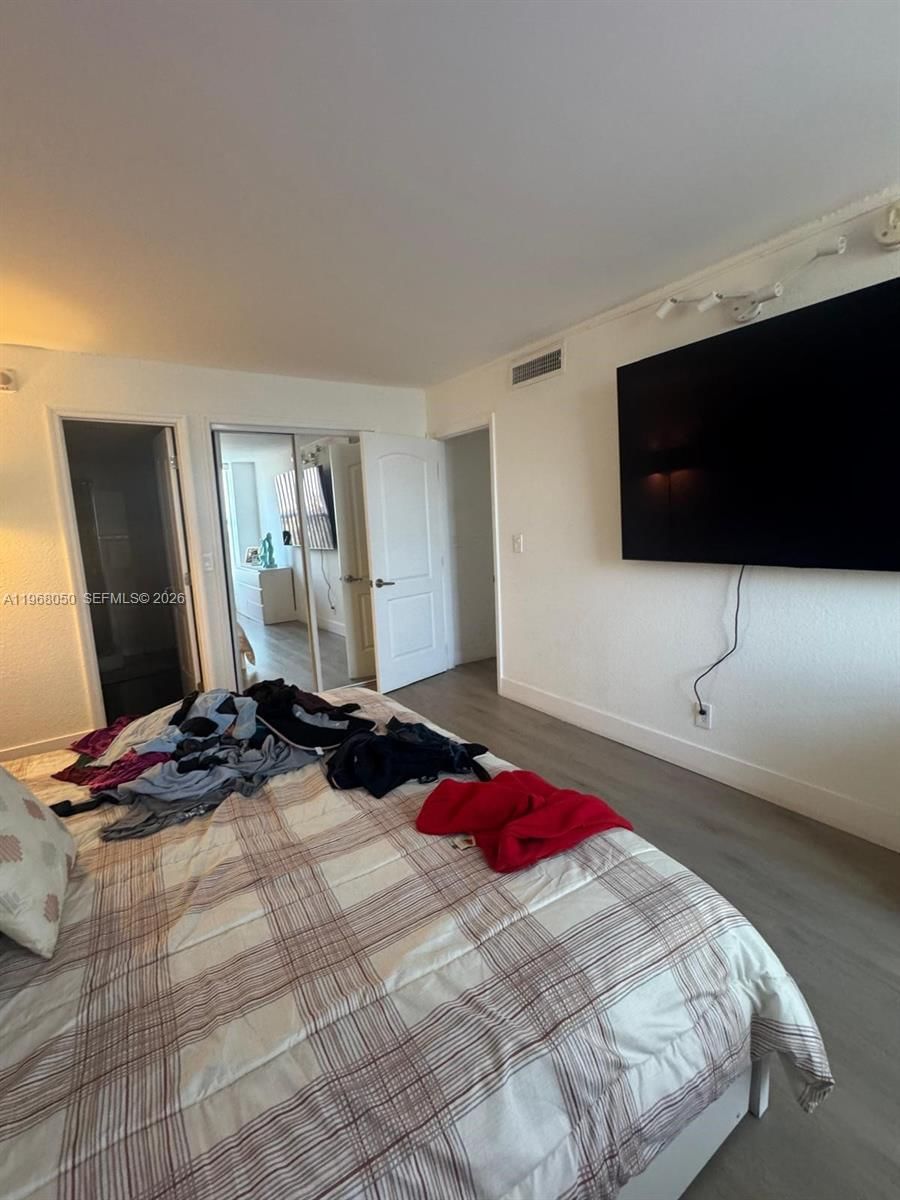 Real estate property located at 2020 135th St #811, Miami-dade, Keystone Towers Condo, North Miami, FL