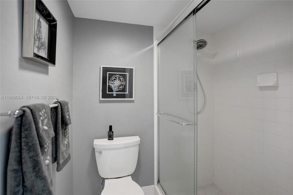 Real estate property located at 1151 128th Ter #410D, Broward, Cambridge At Century Vill, Pembroke Pines, FL