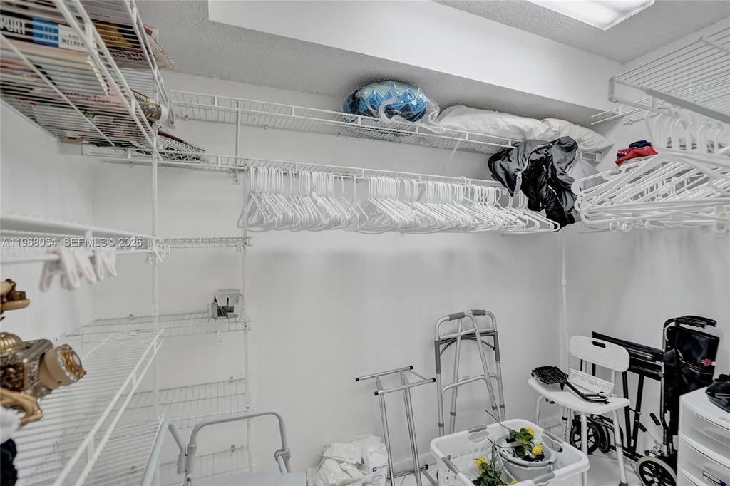 Real estate property located at 1151 128th Ter #410D, Broward, Cambridge At Century Vill, Pembroke Pines, FL