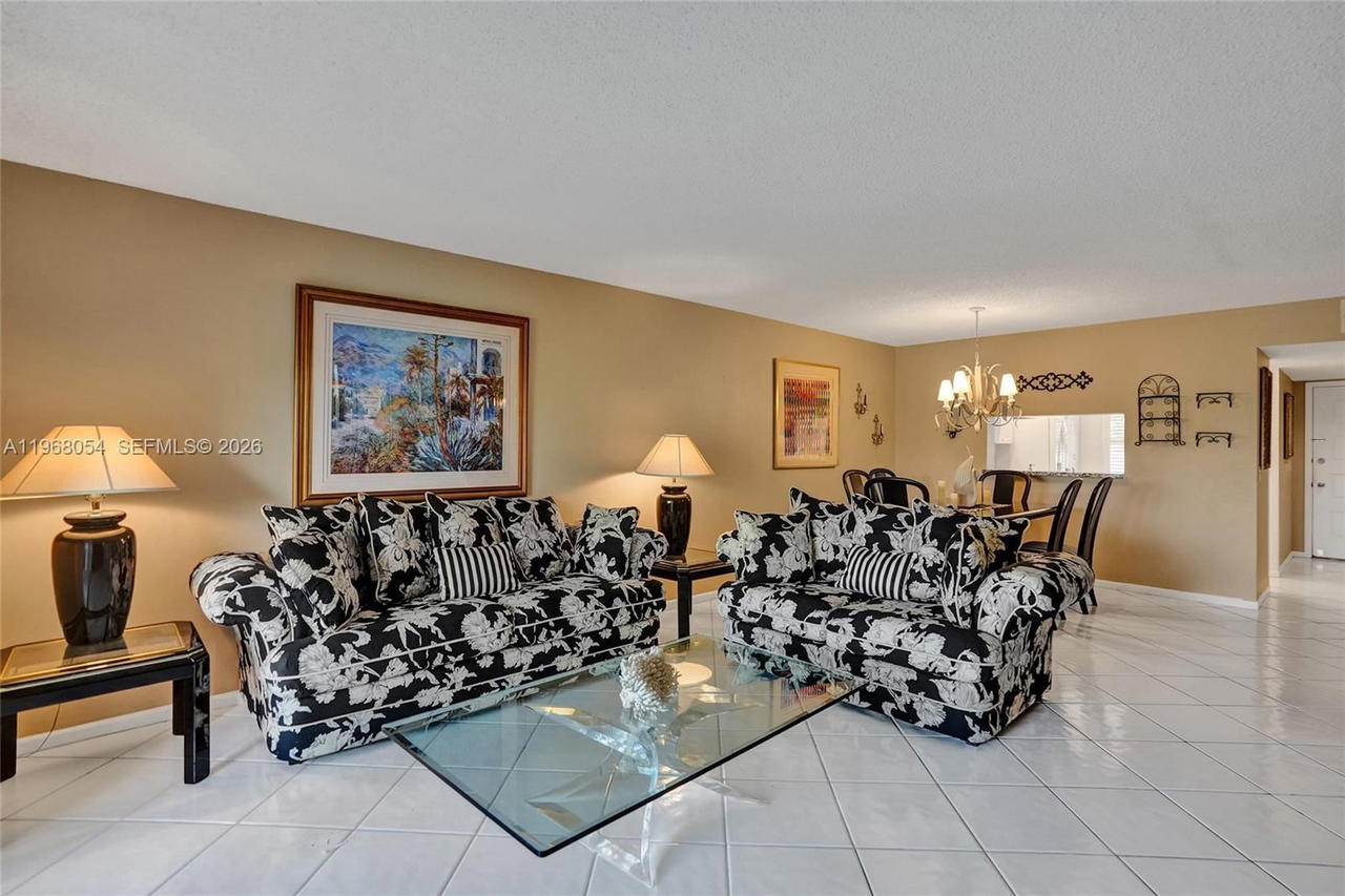 Real estate property located at 1151 128th Ter #410D, Broward, Cambridge At Century Vill, Pembroke Pines, FL