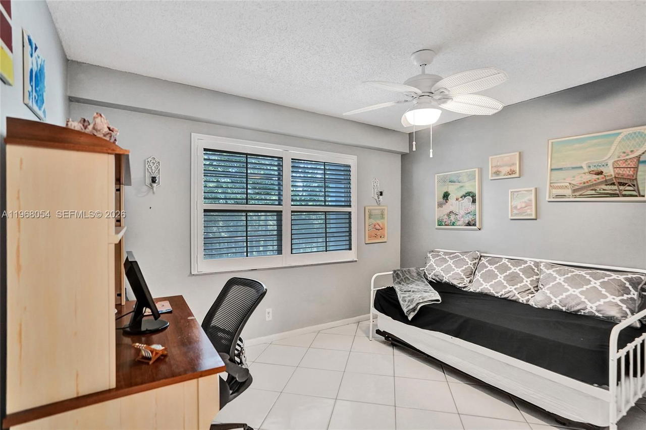 Real estate property located at 1151 128th Ter #410D, Broward, Cambridge At Century Vill, Pembroke Pines, FL
