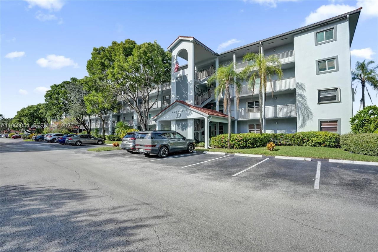 Real estate property located at 1151 128th Ter #410D, Broward, Cambridge At Century Vill, Pembroke Pines, FL