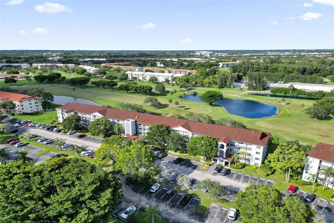 Real estate property located at 1151 128th Ter #410D, Broward, Cambridge At Century Vill, Pembroke Pines, FL
