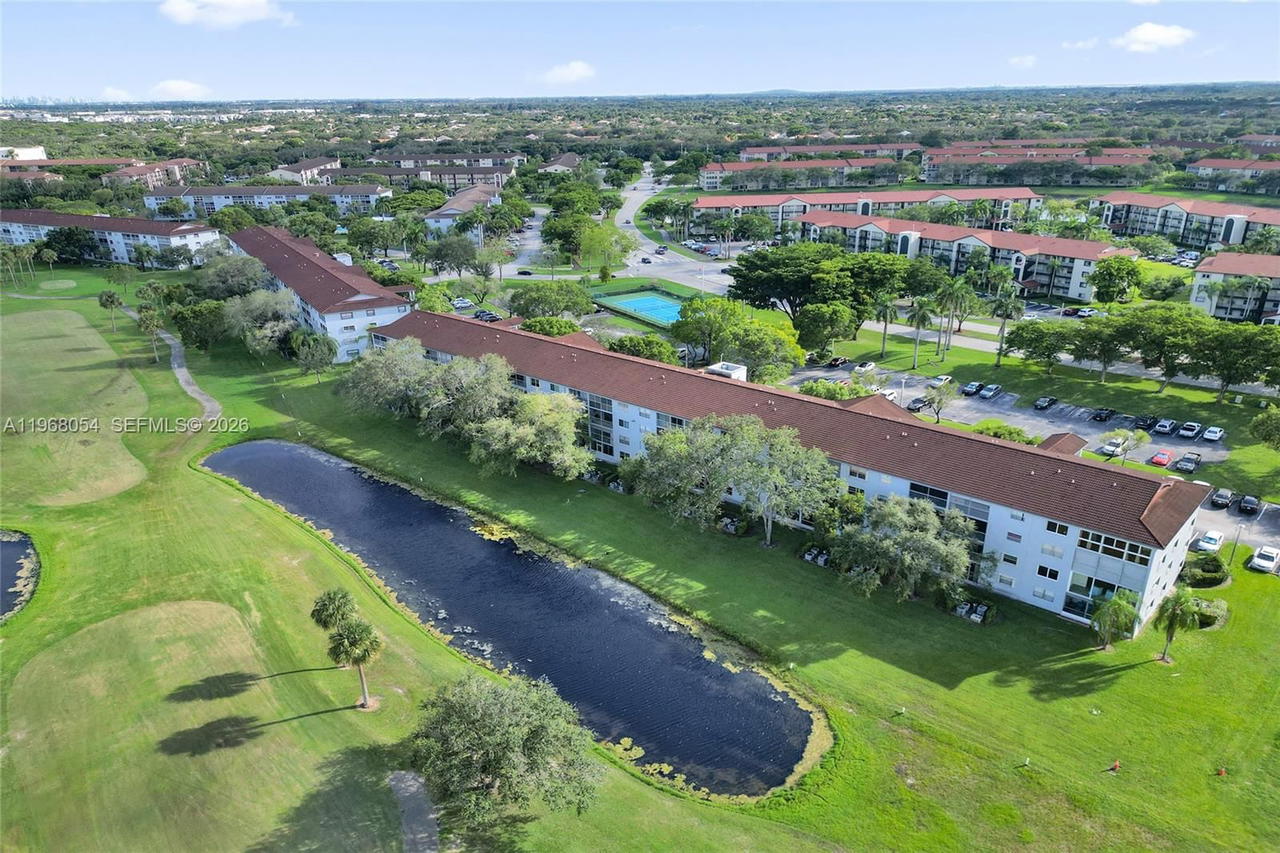 Real estate property located at 1151 128th Ter #410D, Broward, Cambridge At Century Vill, Pembroke Pines, FL