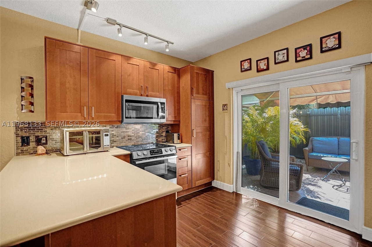 Real estate property located at 4812 Washington St #3, Broward, Washington Palms Condo, Hollywood, FL