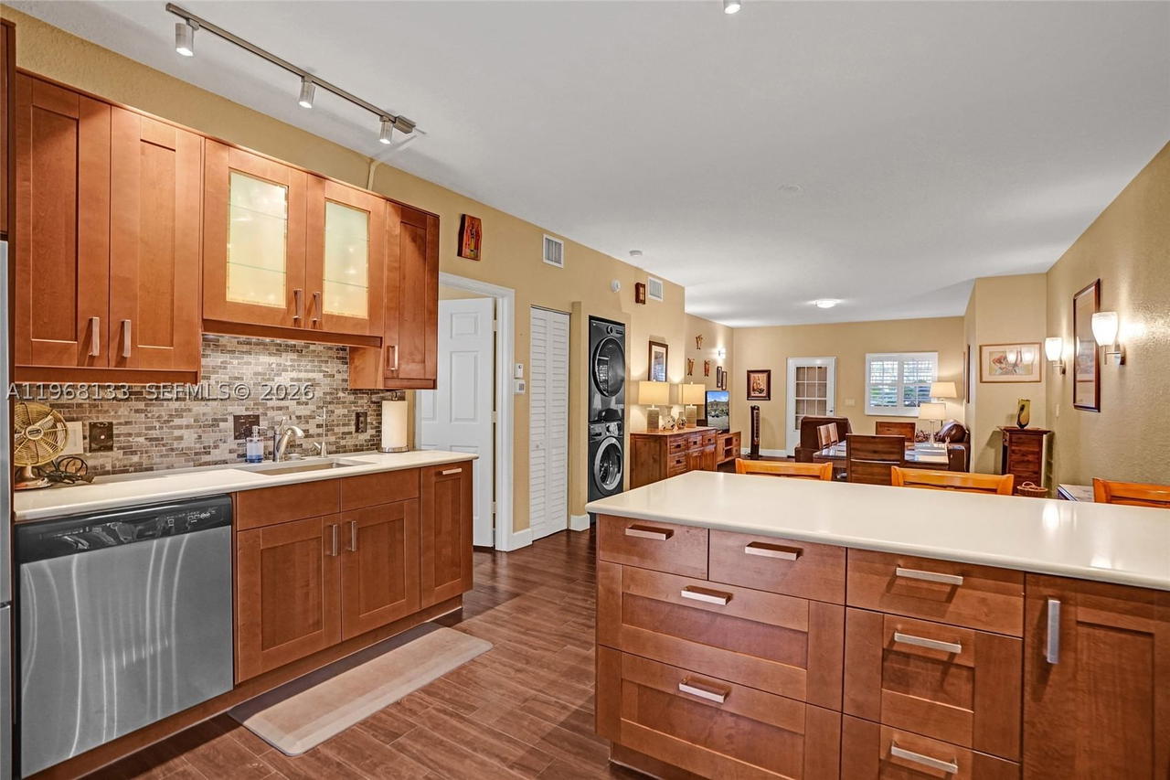Real estate property located at 4812 Washington St #3, Broward, Washington Palms Condo, Hollywood, FL