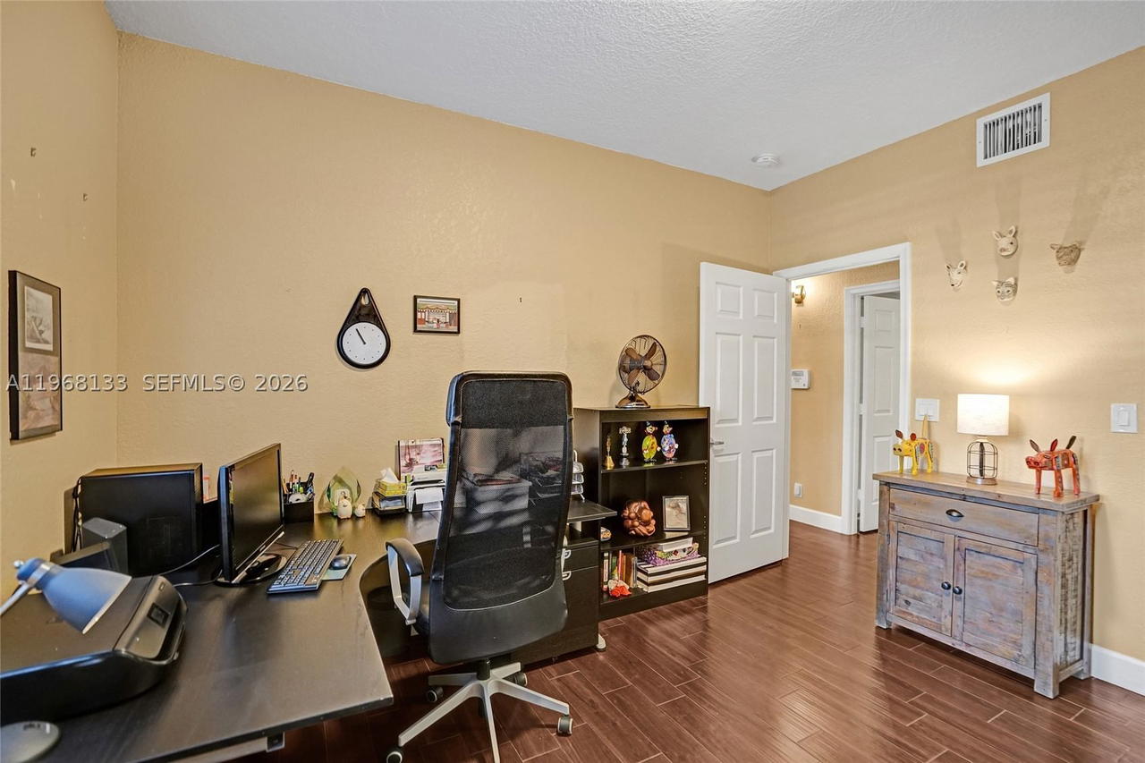 Real estate property located at 4812 Washington St #3, Broward, Washington Palms Condo, Hollywood, FL