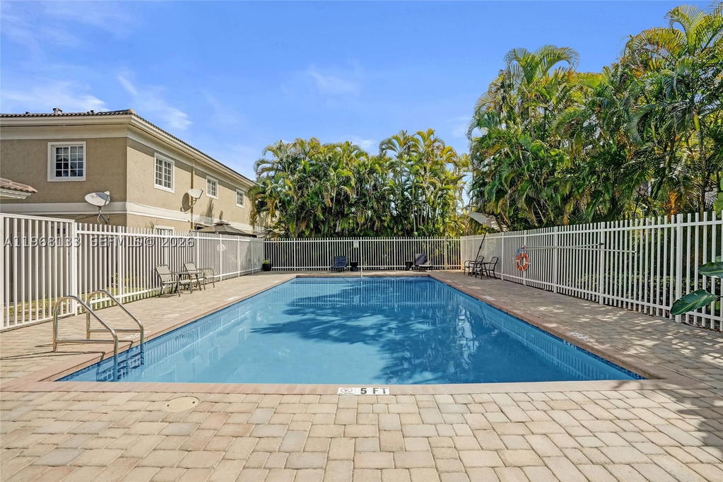 Real estate property located at 4812 Washington St #3, Broward, Washington Palms Condo, Hollywood, FL