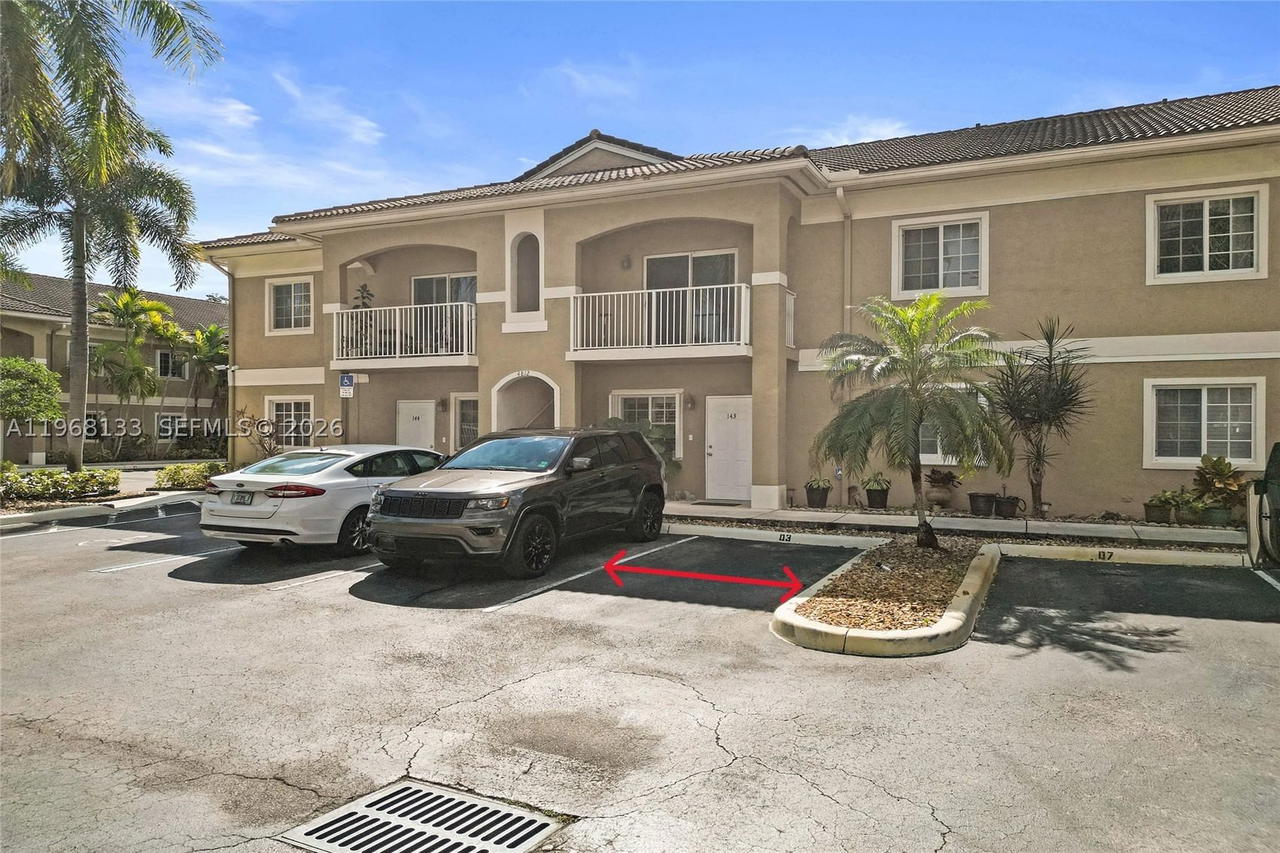 Real estate property located at 4812 Washington St #3, Broward, Washington Palms Condo, Hollywood, FL