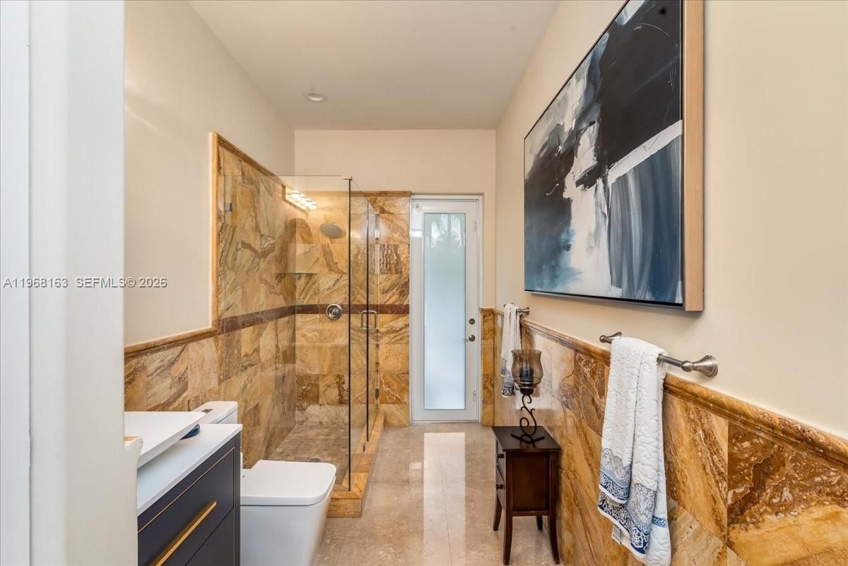 Real estate property located at 7851 166th Ter, Miami-dade, Primavera, Miami Lakes, FL