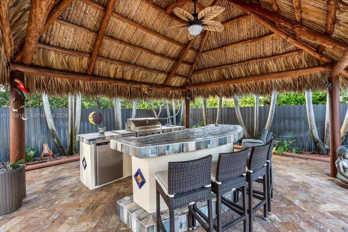 Real estate property located at 7851 166th Ter, Miami-dade, Primavera, Miami Lakes, FL