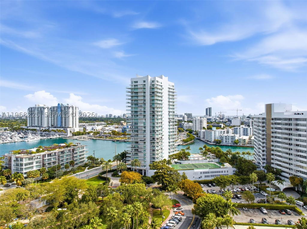 Real estate property located at 10 Venetian Way #403, Miami-dade, The Grand Venetian Condo, Miami Beach, FL