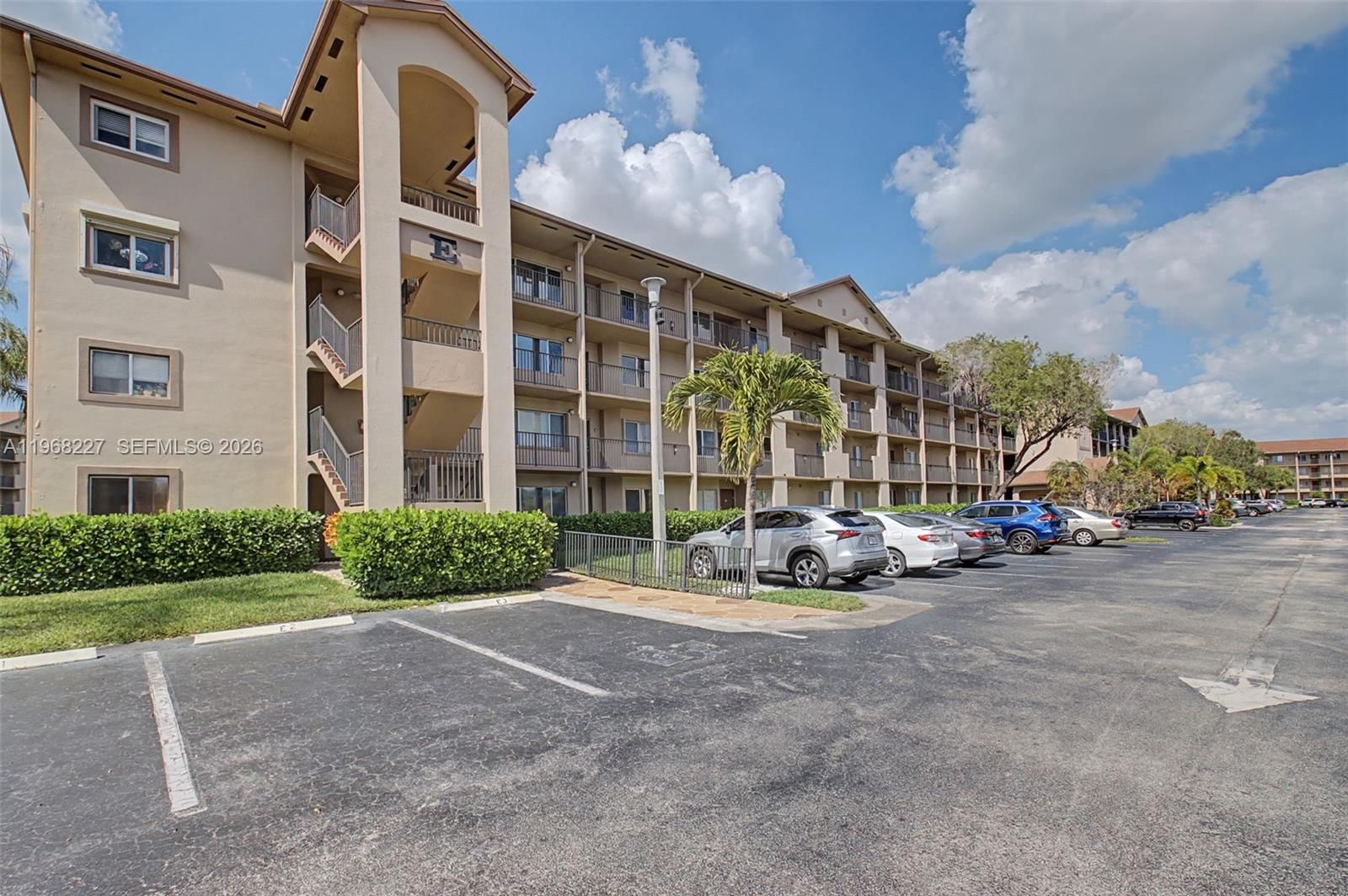 Real estate property located at 1200 137th Ave #301E, Broward, Suffolk At Century Village, Pembroke Pines, FL