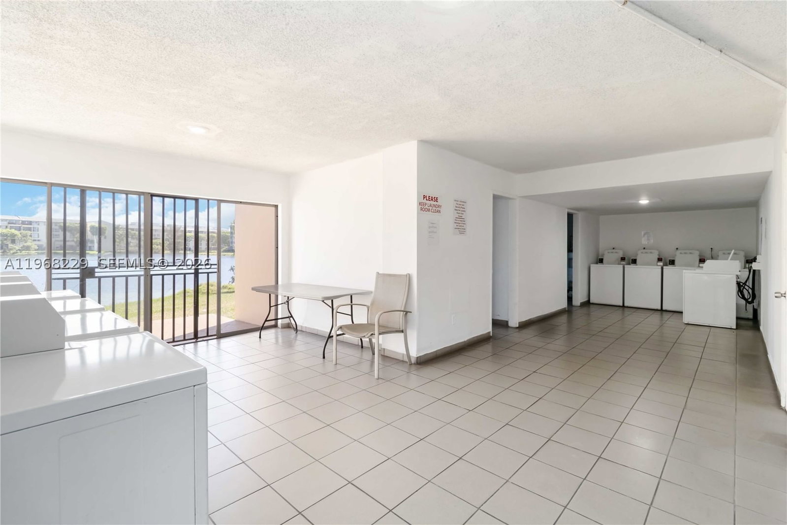 Real estate property located at 8895 Fontainebleau Blvd #504, Miami-dade, Pineside Condo No 1, Miami, FL