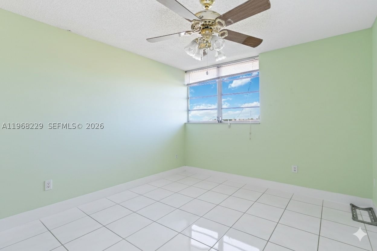 Real estate property located at 8895 Fontainebleau Blvd #504, Miami-dade, Pineside Condo No 1, Miami, FL