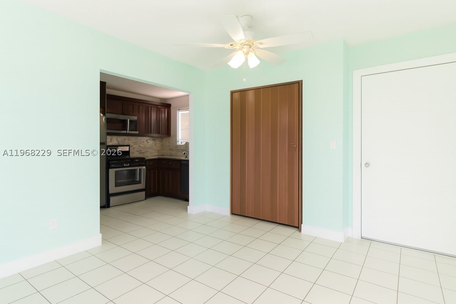 Real estate property located at 8895 Fontainebleau Blvd #504, Miami-dade, Pineside Condo No 1, Miami, FL