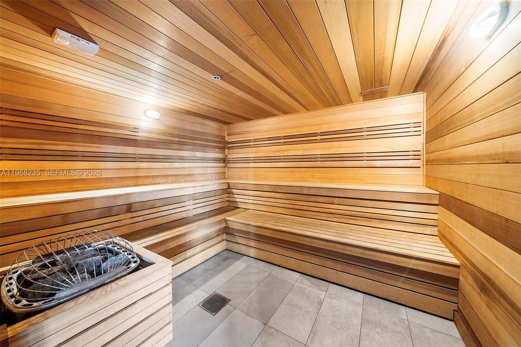 Real estate property located at 229 9th St #208, Miami-dade, Smart Brickell, Miami, FL