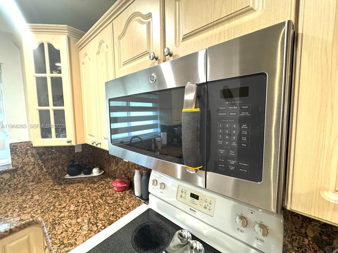 Real estate property located at 11163 7th St #204-19, Miami-dade, Patio West One Condo, Miami, FL