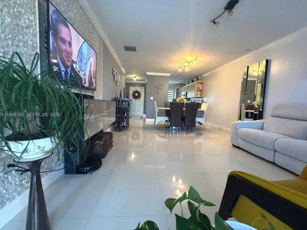 Real estate property located at 11163 7th St #204-19, Miami-dade, Patio West One Condo, Miami, FL