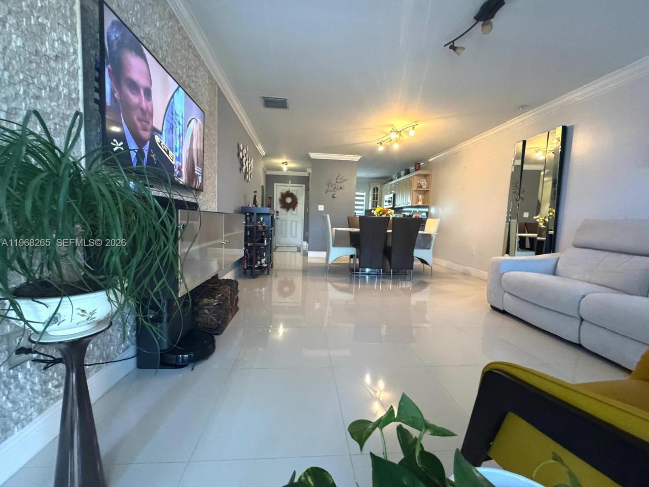 Real estate property located at 11163 7th St #204-19, Miami-dade, Patio West One Condo, Miami, FL