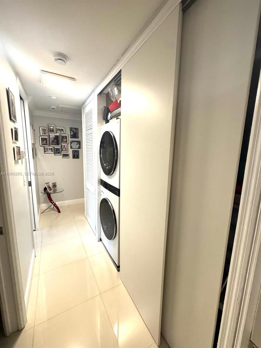 Real estate property located at 11163 7th St #204-19, Miami-dade, Patio West One Condo, Miami, FL