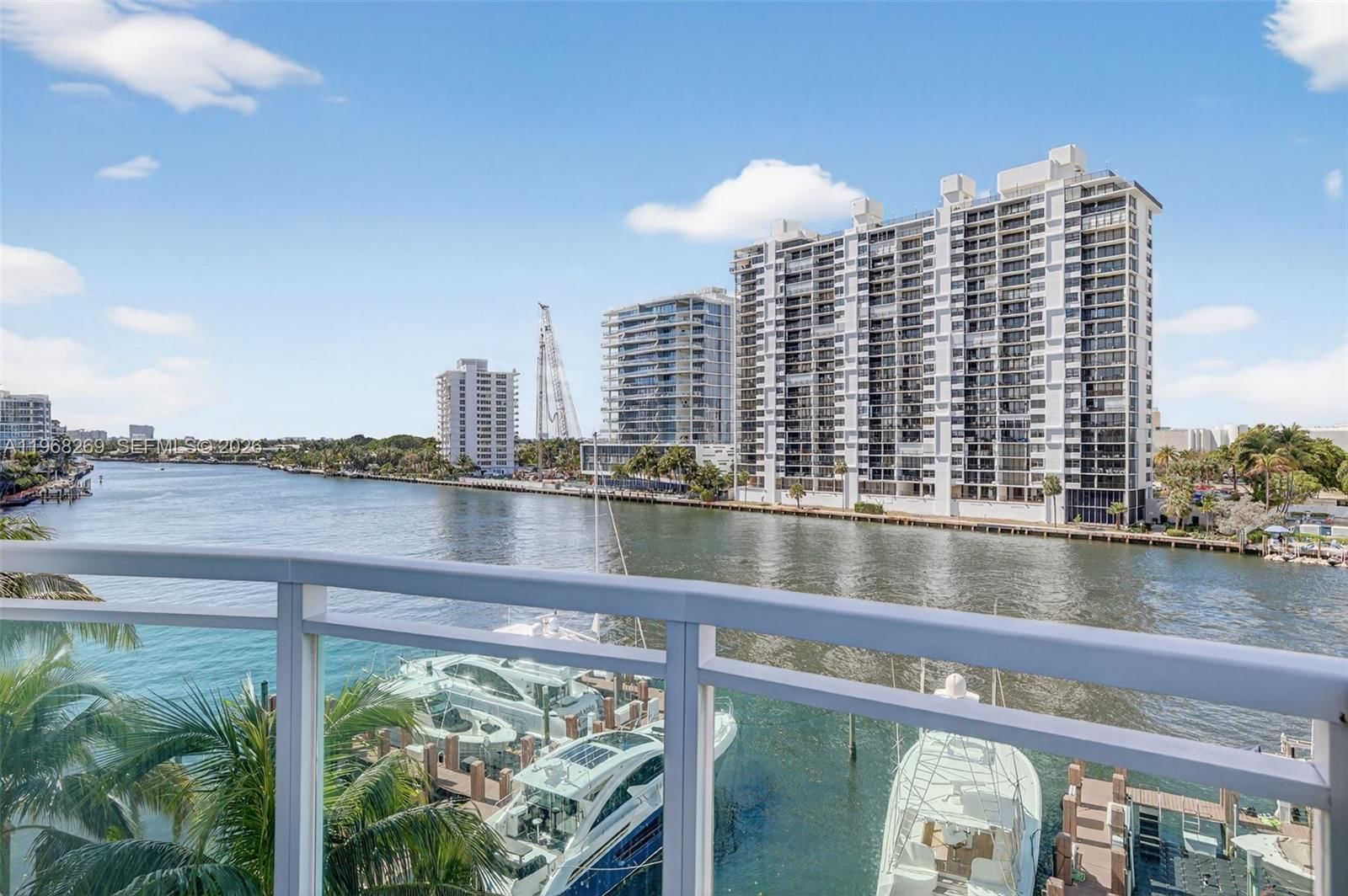 Real estate property located at 2845 9th St #504, Broward, Le Club International, Fort Lauderdale, FL