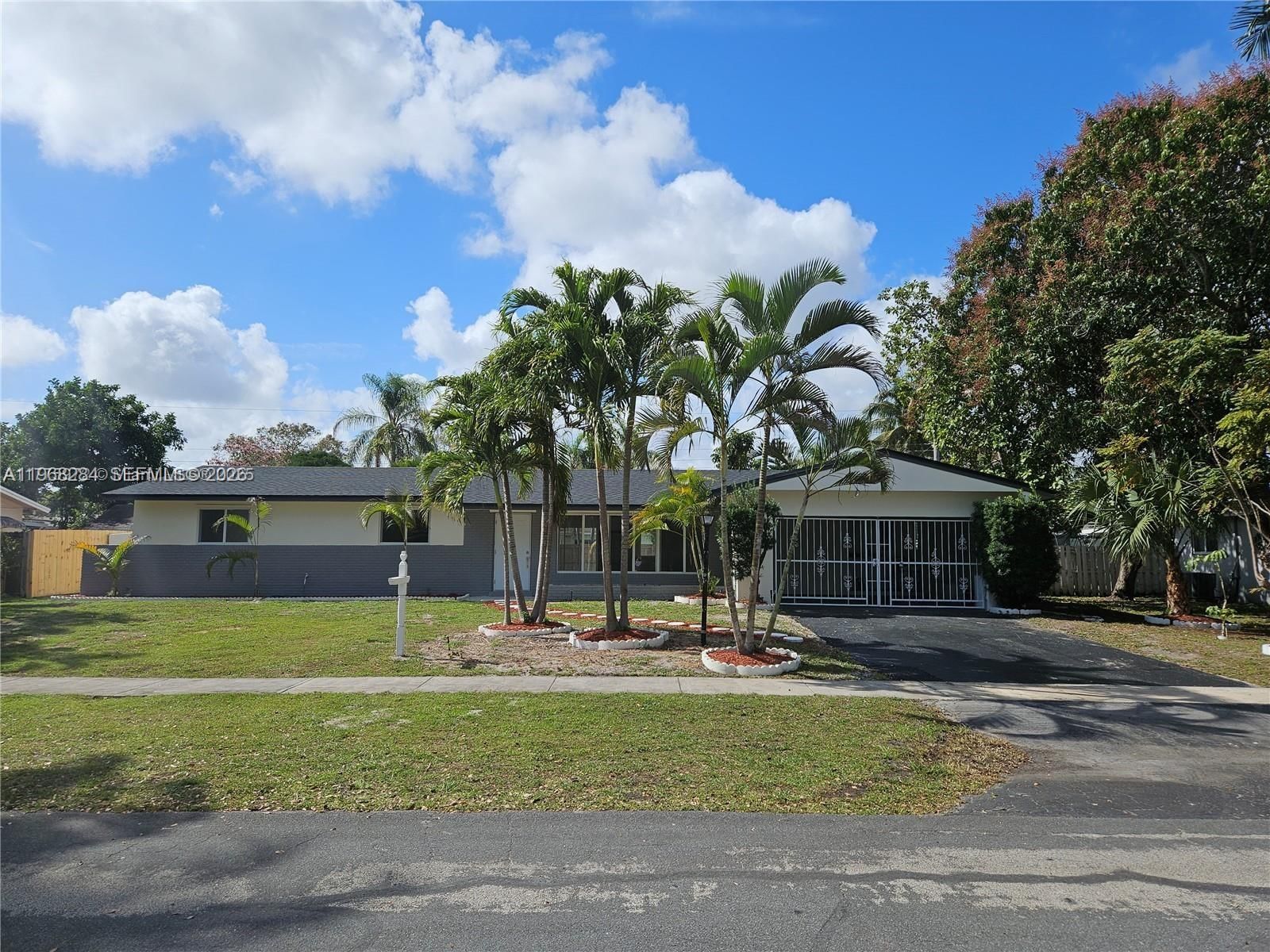 Real estate property located at 221 53rd Ave, Broward, Plantation Park Fifth Add, Plantation, FL