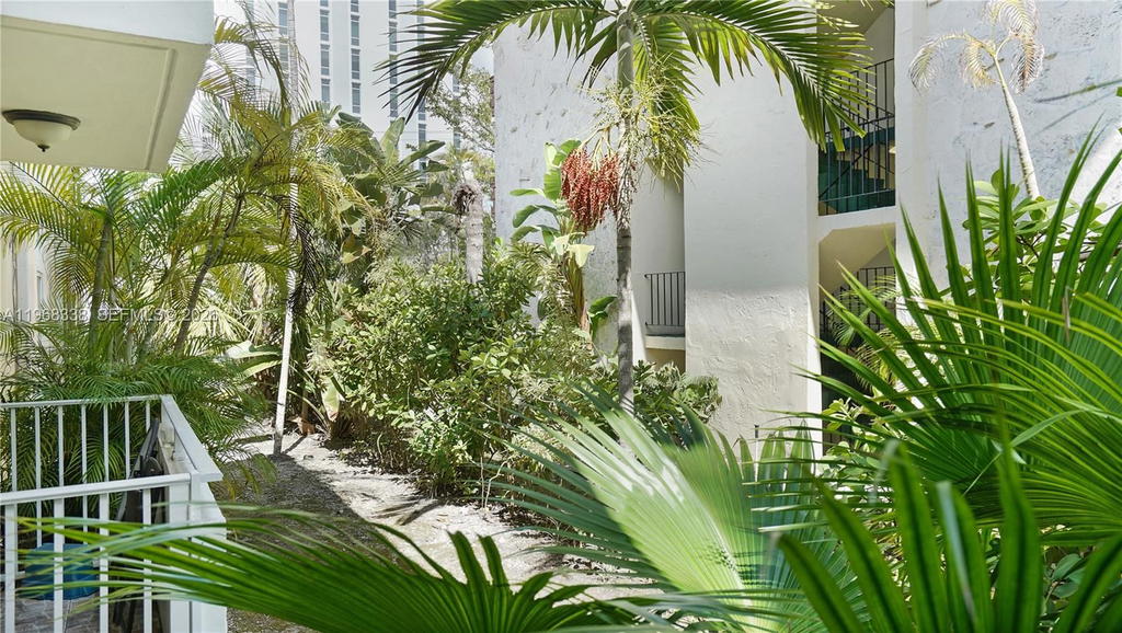 Real estate property located at 1235 Mariposa Ave #1, Miami-dade, Mariposa Manor Condo, Coral Gables, FL