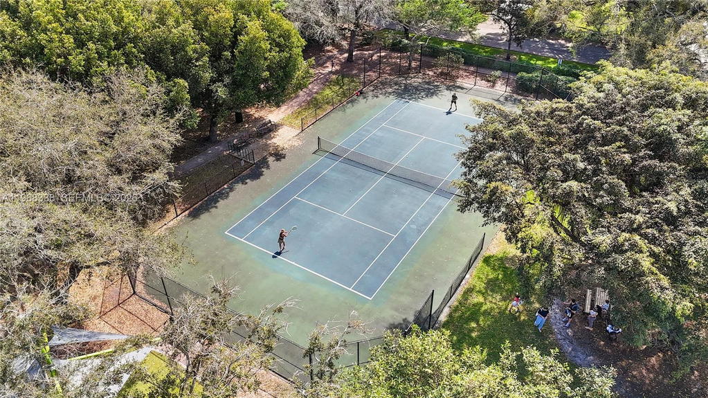 Real estate property located at 1235 Mariposa Ave #1, Miami-dade, Mariposa Manor Condo, Coral Gables, FL