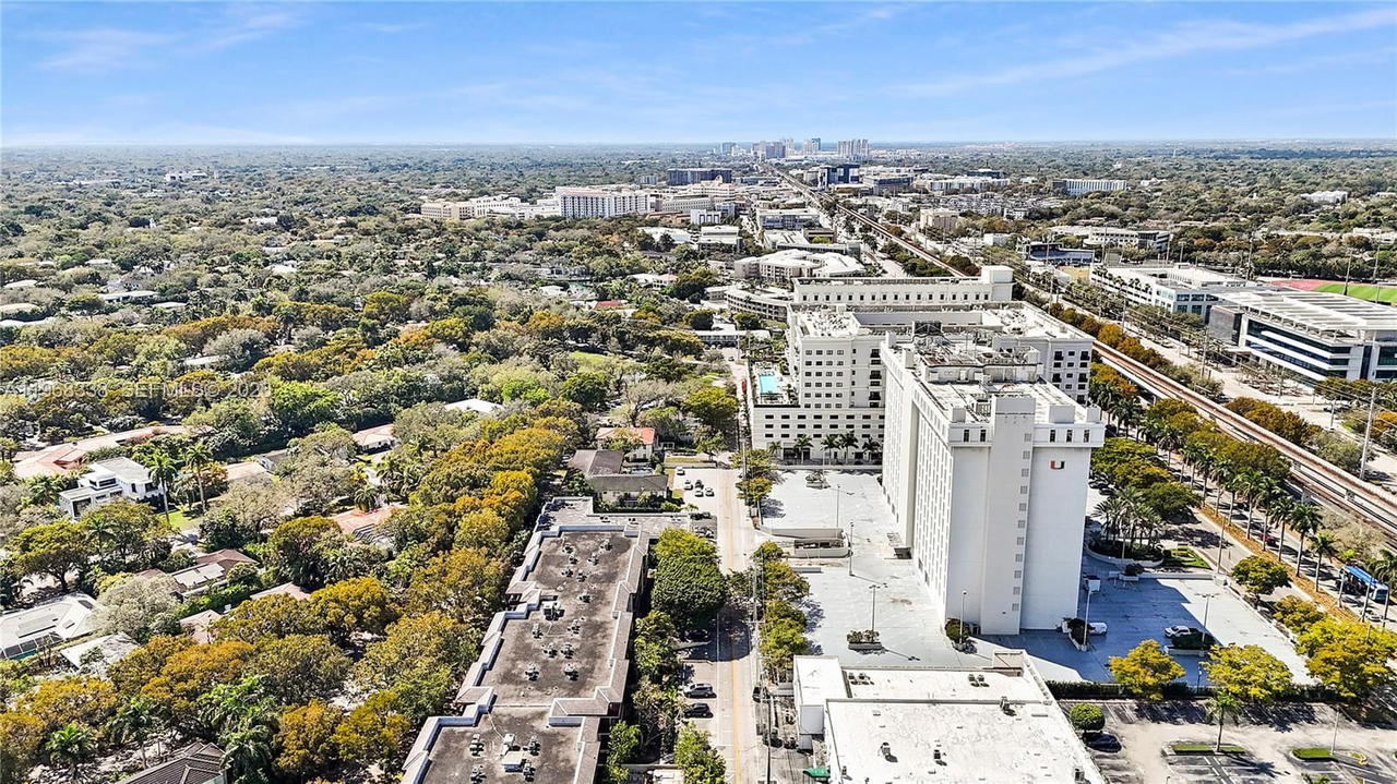 Real estate property located at 1235 Mariposa Ave #1, Miami-dade, Mariposa Manor Condo, Coral Gables, FL