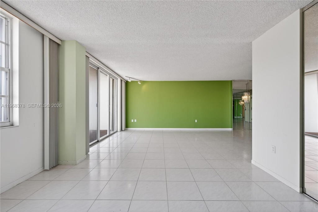 Real estate property located at 2801 183rd St #1612W, Miami-dade, Admirals Port, Aventura, FL
