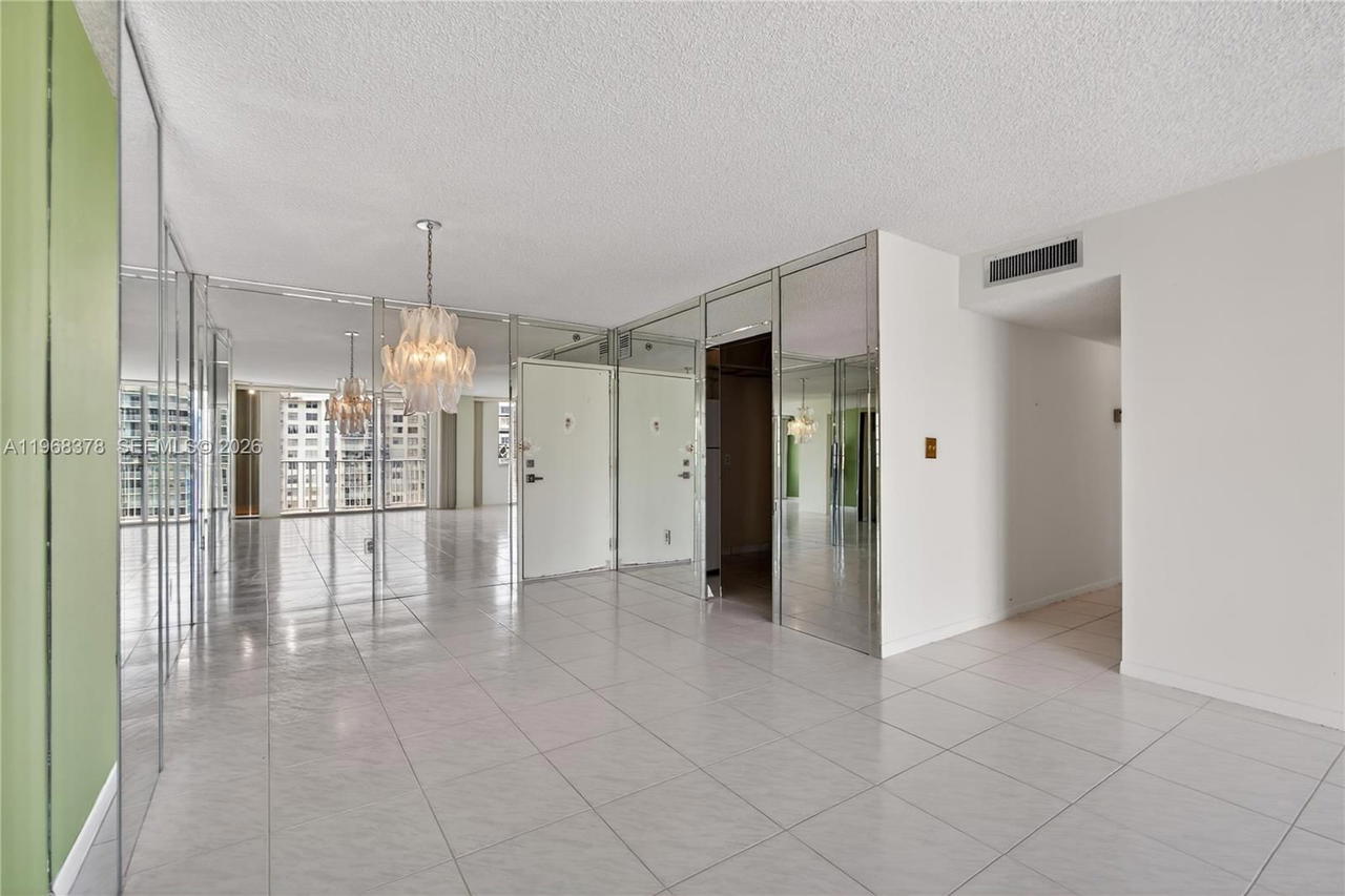 Real estate property located at 2801 183rd St #1612W, Miami-dade, Admirals Port, Aventura, FL