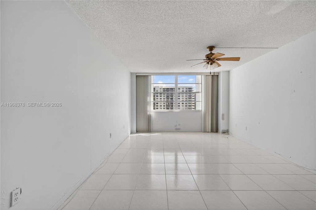 Real estate property located at 2801 183rd St #1612W, Miami-dade, Admirals Port, Aventura, FL